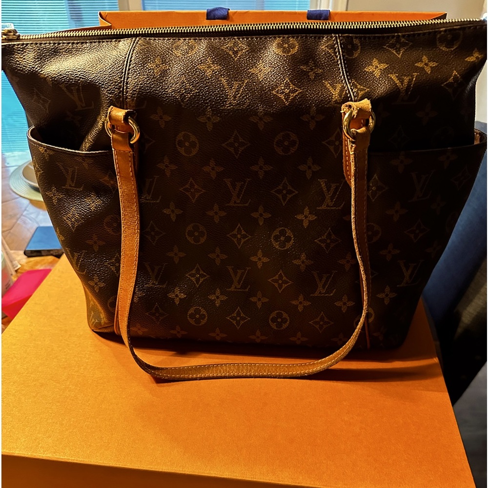 Louis Vuitton Totally MM.
